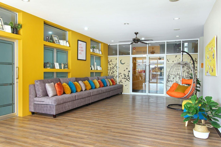 Lobby 4, D Varee Xpress Fullroom 77 Srinakarin, Bang Phli