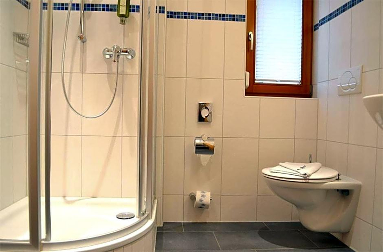 Bathroom 5, Schweizerblick, Waldshut