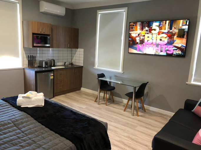 Room 2, The Mark Studios, Newcastle - Throsby
