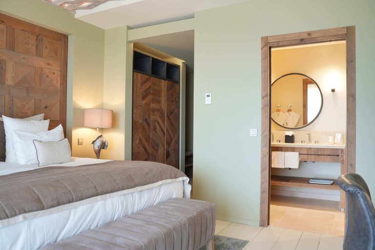 Bedroom 3, Les Regalia Hotel Spa, Corse-du-Sud