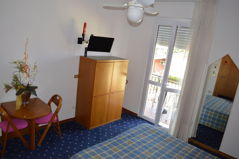 Bedroom 2, Hotel Azzurra, Brescia