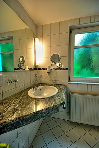 Bathroom 4, Meister Bär Hotel Vogtland, Vogtlandkreis