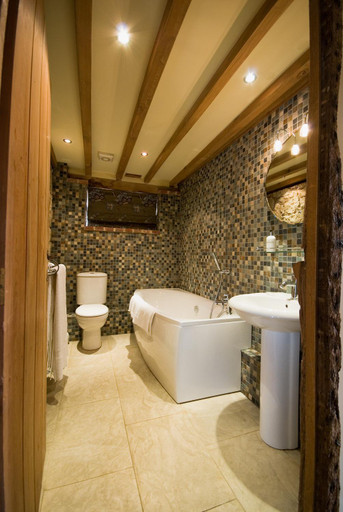 Bathroom 3, Frasers, Kent