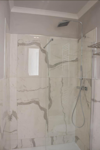 Bathroom 4, Fidelio, La Spezia