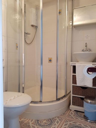 Room 5, Castle Guest House, Kent