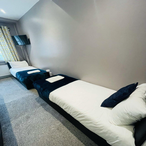 Room 2, London Queen's Eurostar - Kings Cross, London