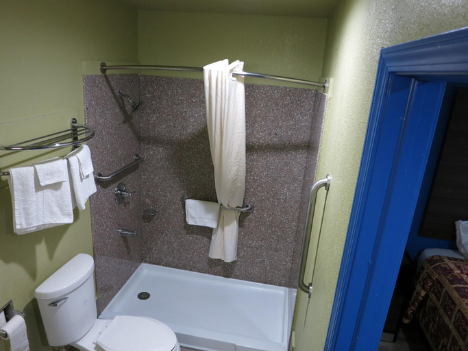 Bathroom 3, Gateway Motor Inn, Tulsa