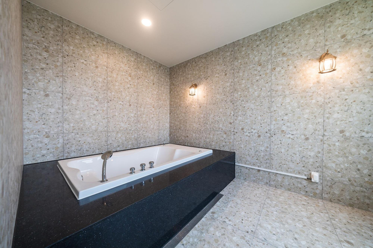 Bathroom 4, Hotel Four Star, Gyeyang