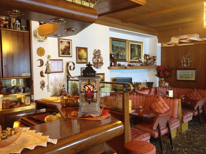 Food & Drinks 4, Hotel Garni St. Hubertus, Trento