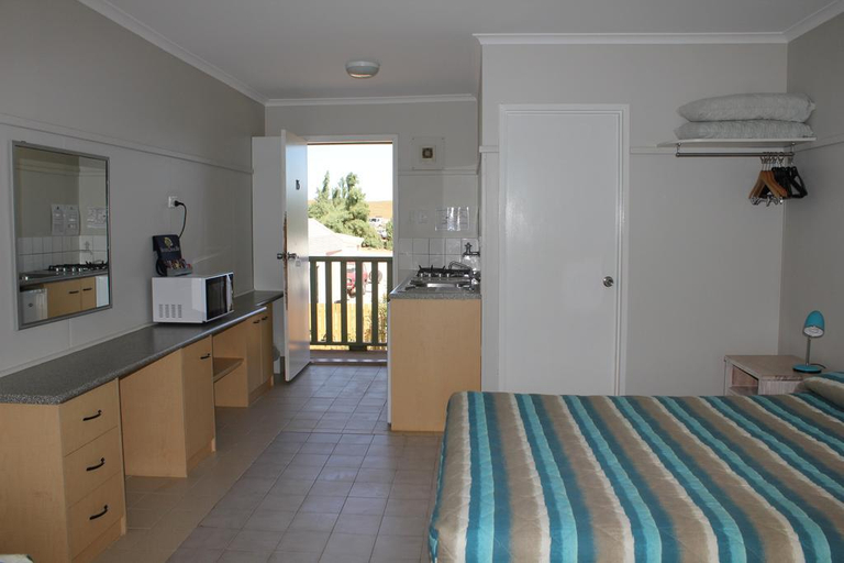 Others 5, Ningaloo Coral Bay - Bayview, Carnarvon