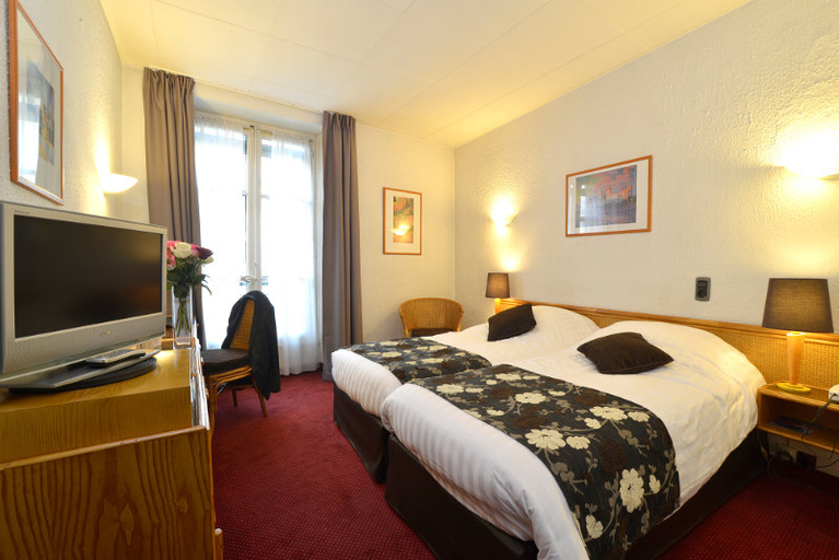 Room 3, Angleterre Hotel, Isère