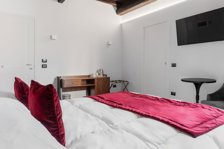Room 2, Hotel Blue Marine Suites Rome, Roma