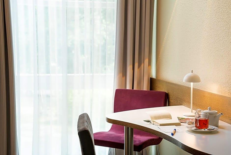 Public Area 3, Flussbett Hotel, Gütersloh
