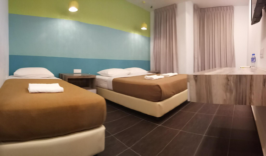 Bedroom 4, Dragon City Hotel, Muar