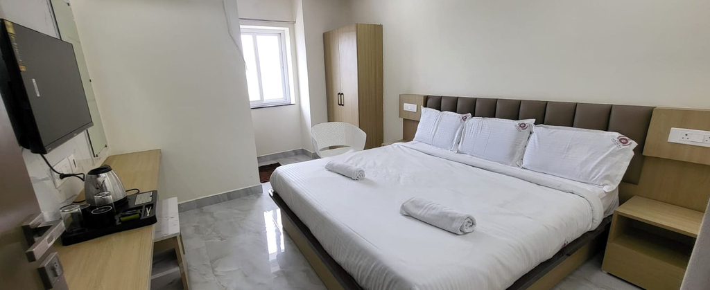 Room 5, Hotel Sun Shine Classic, Hyderabad