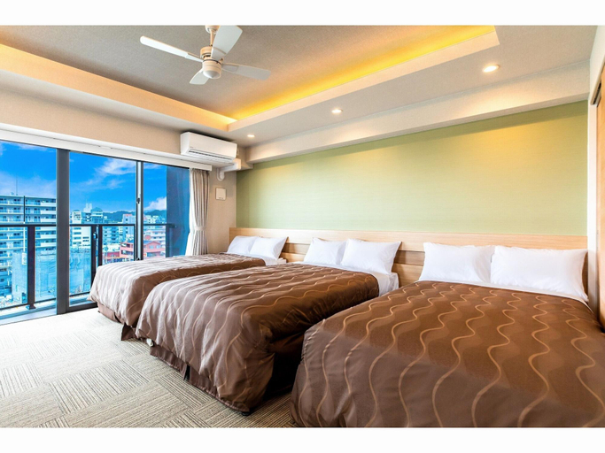Room 5, Yenn's Marina Inn Mercy, Ginowan