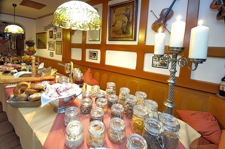 General view 5, Dalberg Restaurant, Südliche Weinstraße