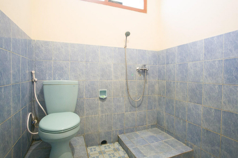 Room 2, Formerly RedDoorz Syariah @ Jalan Gajah Mada, Jember
