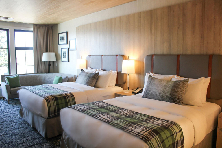 Room 4, Headwaters at Eagle Ranch Resort, East Kootenay