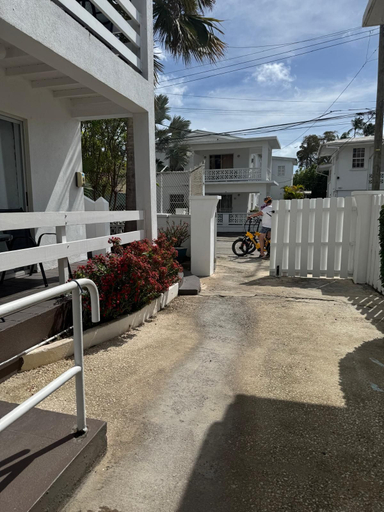 Exterior 5, Bonanza Apartments
