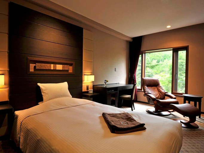 Bedroom 4, Akakura Kanko Hotel, Myōkō