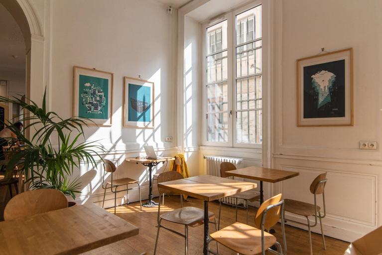 Public Area 2, Away Hostel & Coffee Shop, Rhône