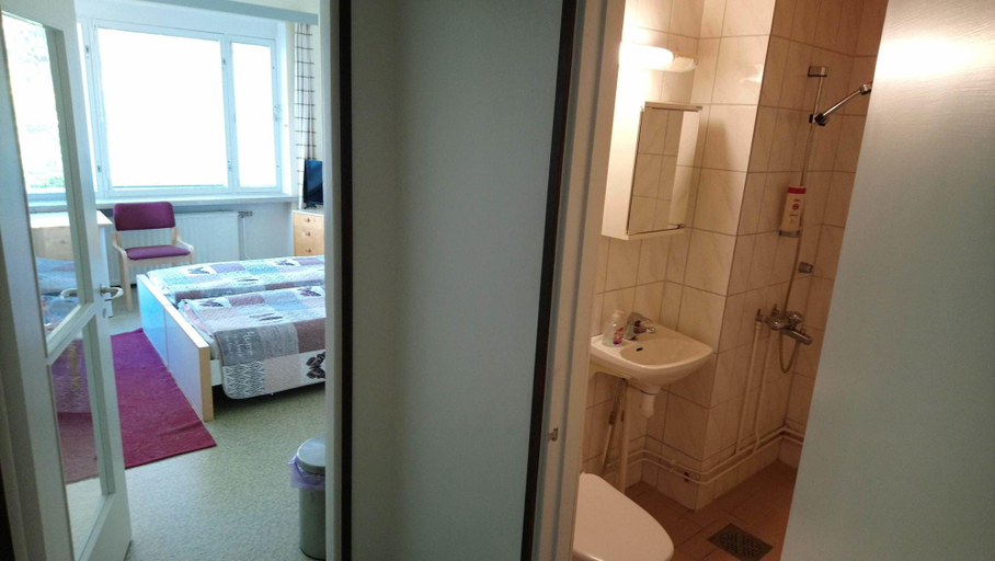 Bathroom 4, Hostel Vanha Koulu, South Karelia