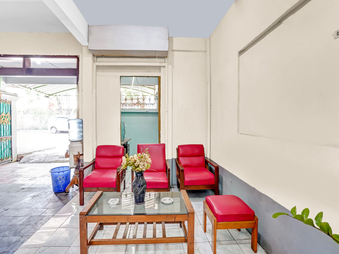 Lobby 4, SPOT ON 90098 Anak Mama Guesthouse, Surabaya