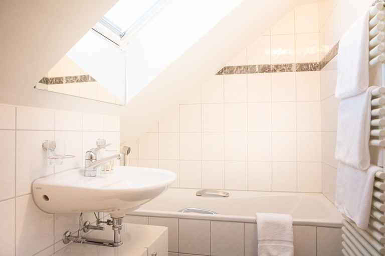 Room 3, Airhome Zug Neugasse Stadtzentrum, Zug