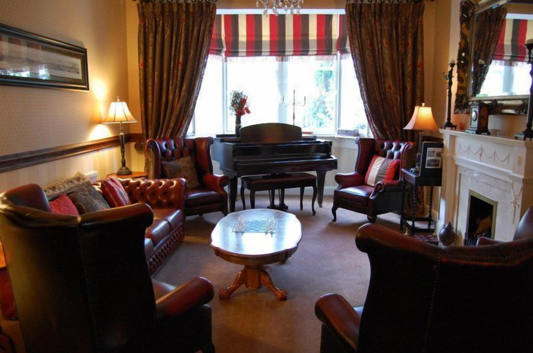 Lobby 2, Redlands Guest House, Torbay