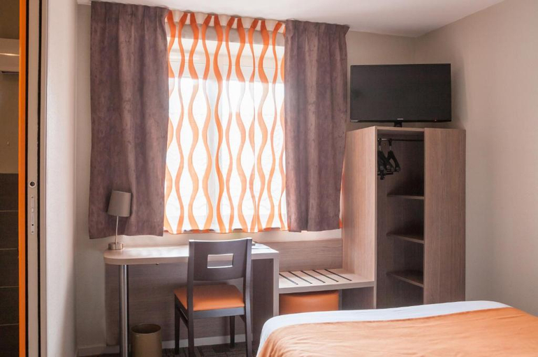 Room 4, Logis Hotel Les Voyageurs, Puy-de-Dôme
