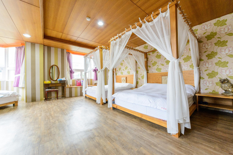 Room, Owl Castle Bed And Breakfast, Hualien