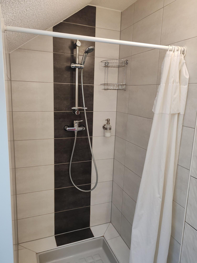 Bathroom 3, La Maison de Vacances, Bas-Rhin