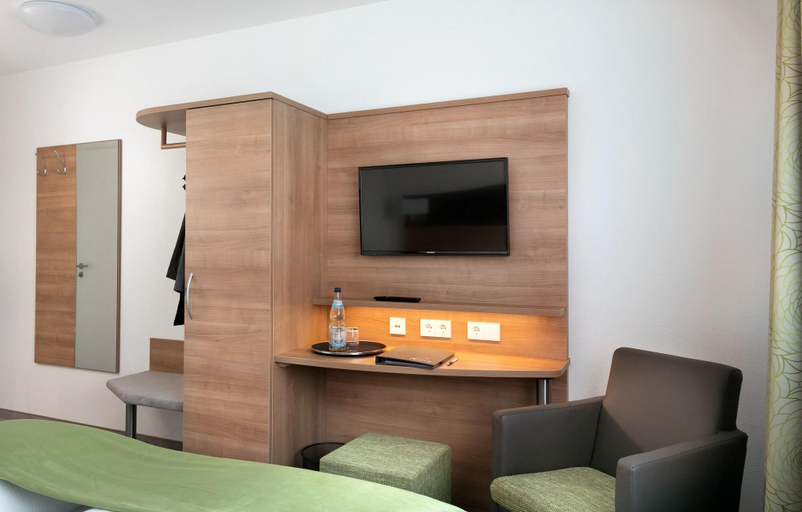 Bedroom 3, Hotel Kern, Reutlingen