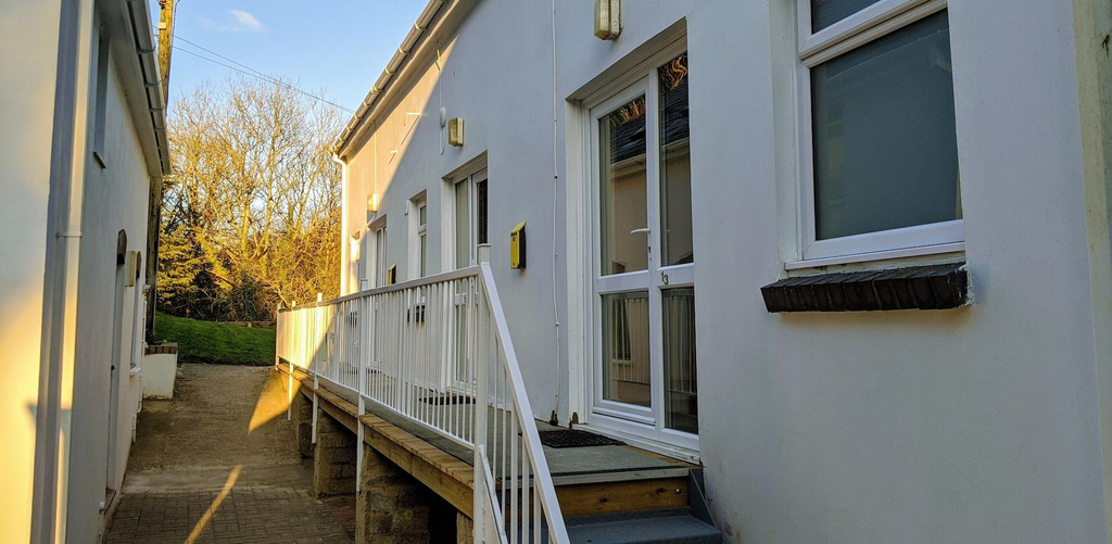 General view 2, Ivybridge Guest House, Pembrokeshire