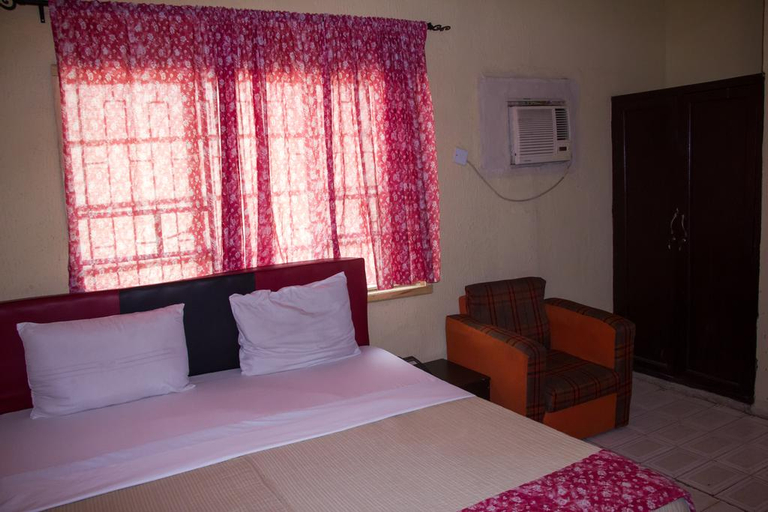 Bedroom 3, Airport Budget Hotel, Mushin