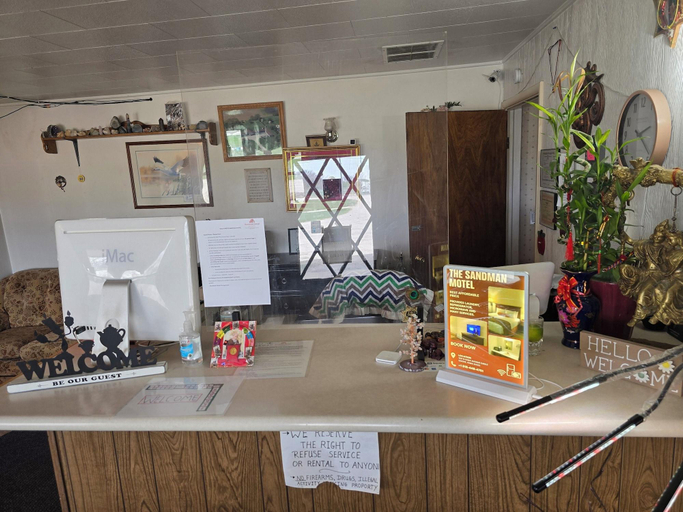 Lobby 4, Oyo Sandman Inn, Wright