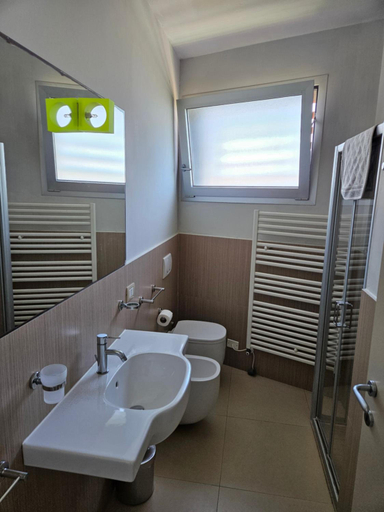 Bathroom 3, Residence Delfina, Rimini
