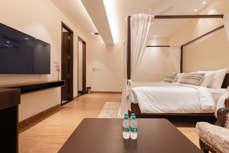 Room 2, Suites 16 - Financial District, Hyderabad, Hyderabad