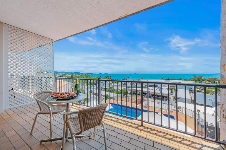 Room 2, Ocean Views 14A, Whitsunday
