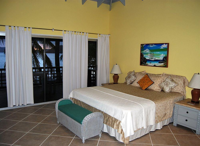 Bedroom, Fort Recovery Beachfront Villa & Suites Hotel