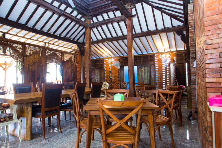 Food & Drinks 3, Spot On 2761 Pondok Kartini, Jepara