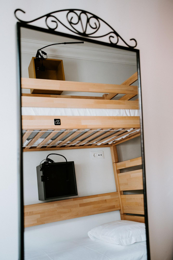 Room 4, Dream House Hostel, Faro