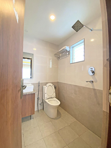 Bathroom 4, Hotel Nilakantha, Bagmati