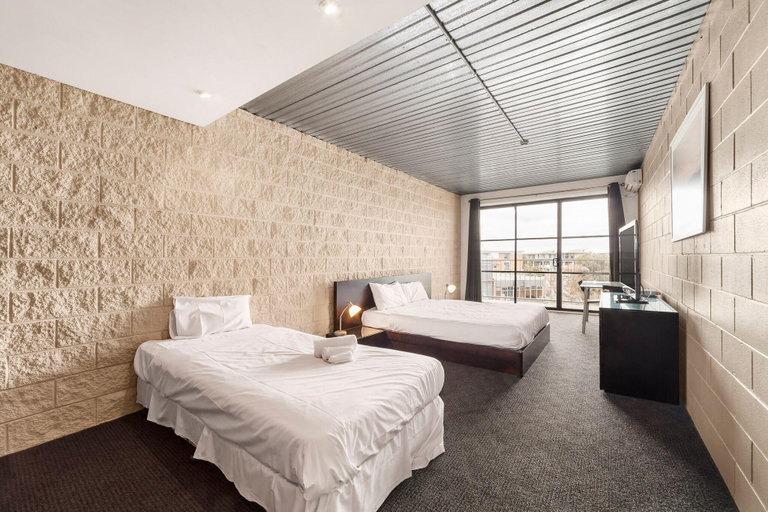 Room 4, Summer House Backpackers Melbourne, Melbourne