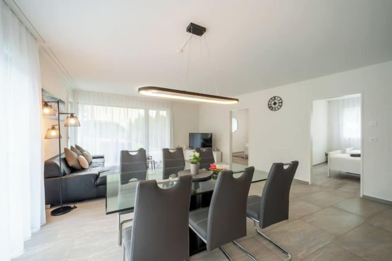 5, Modern Swiss Apt spacious garden + parking, Zofingen