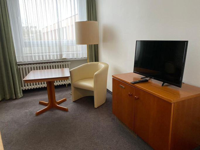 Bedroom 5, Hotel Flensburger Hof, Flensburg