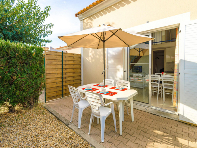 Terrace, Residence Les Soleillades Et Scarlett, Hérault