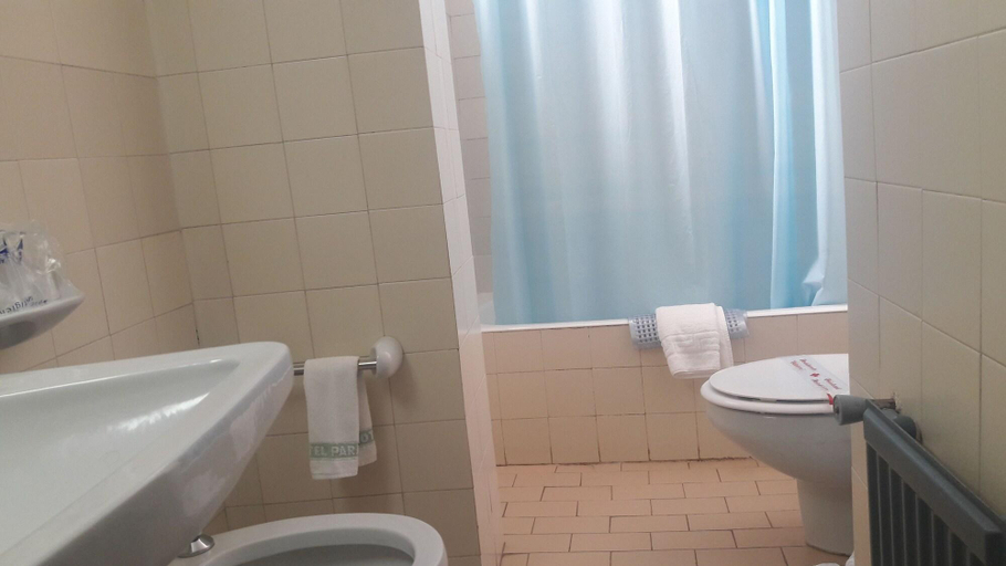Bathroom 4, Hotel Paraiso, Granada