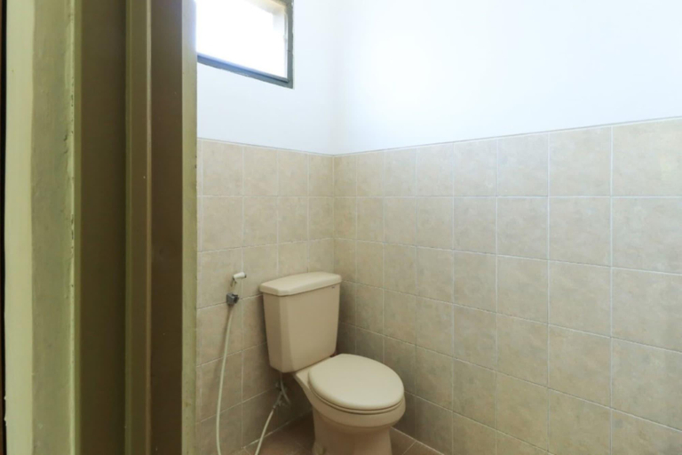 Bathroom 5, Villa Bunga, Malang